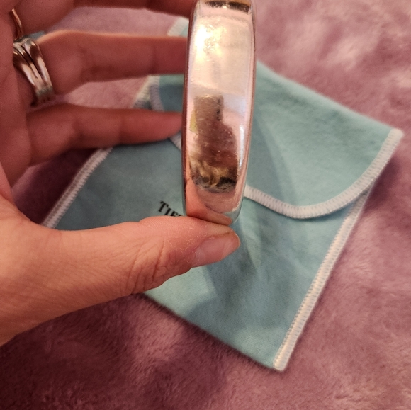 Tiffany and Co. AUTHENTIC BANGLE - Picture 6 of 17